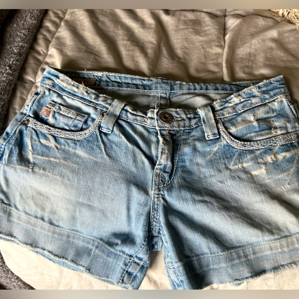 Big Star Denim shorts size 27